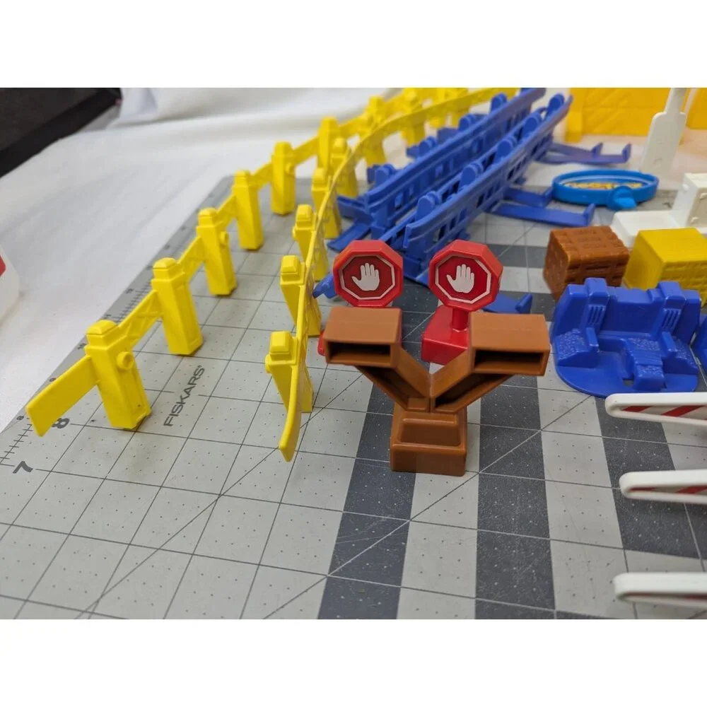 Fisher Price Geotrax Misc‎ Accessories Signs Cars Rails Lot